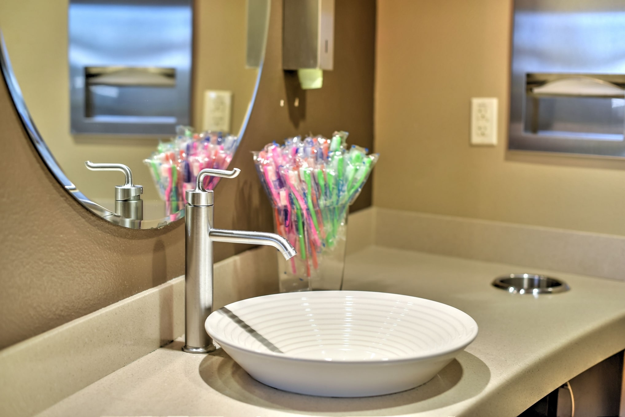 tooth brushing sink for orthodontic treatment